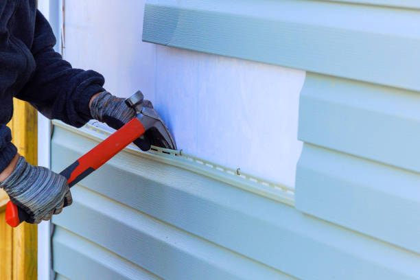 Reliable Emergency Siding Repair contractor in Eden Prairie, MN by Creative Siding